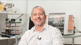 Omar Ferretti, Líder en operaciones y planificación estratégica